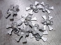 ラバーキャストで量産したスカルパーツ