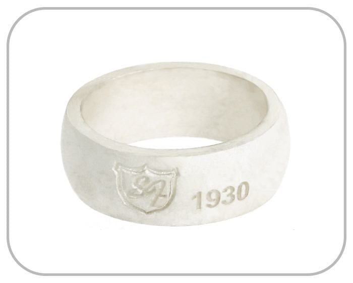 白い皮膜が張った状態のリング