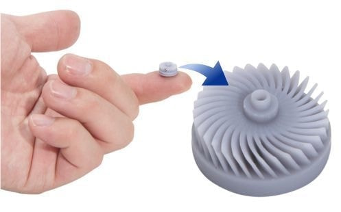 8mm程度の精密なサンプル