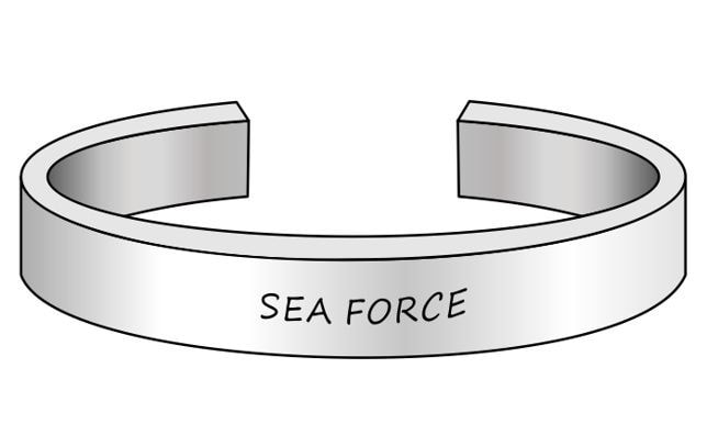 まっすぐのバングル