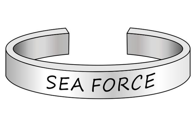 まっすぐのバングル